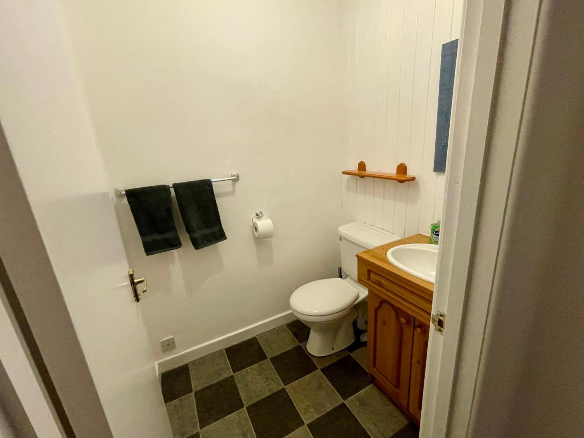 Vernon Place Town Centre, Vernon Cottage 3-Bed With Parking, 1A Vernon Court 2-Bed With Parking, 1B Studio No Parking, Off The High Street Next To Sandford Park Челтенхам Экстерьер фото